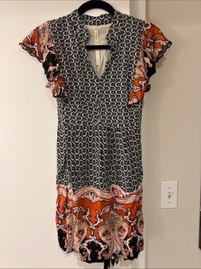 Renee C Boho Chic Paisley Print Flutter Sleeve Dress in Black & Orange